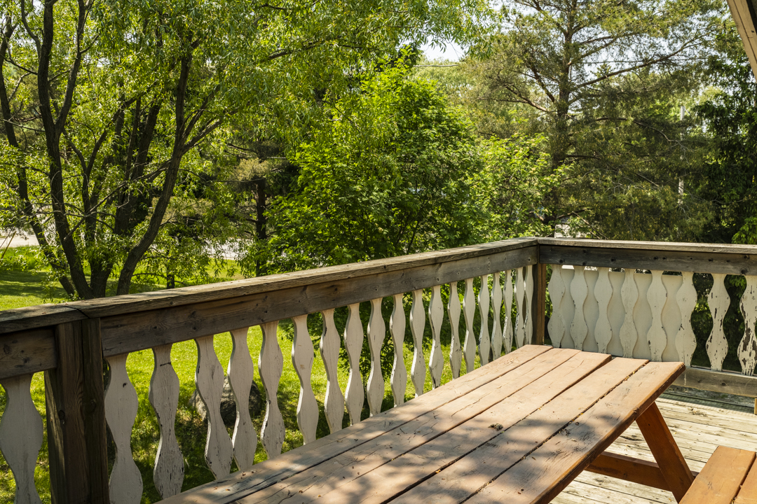 Outdoor deck