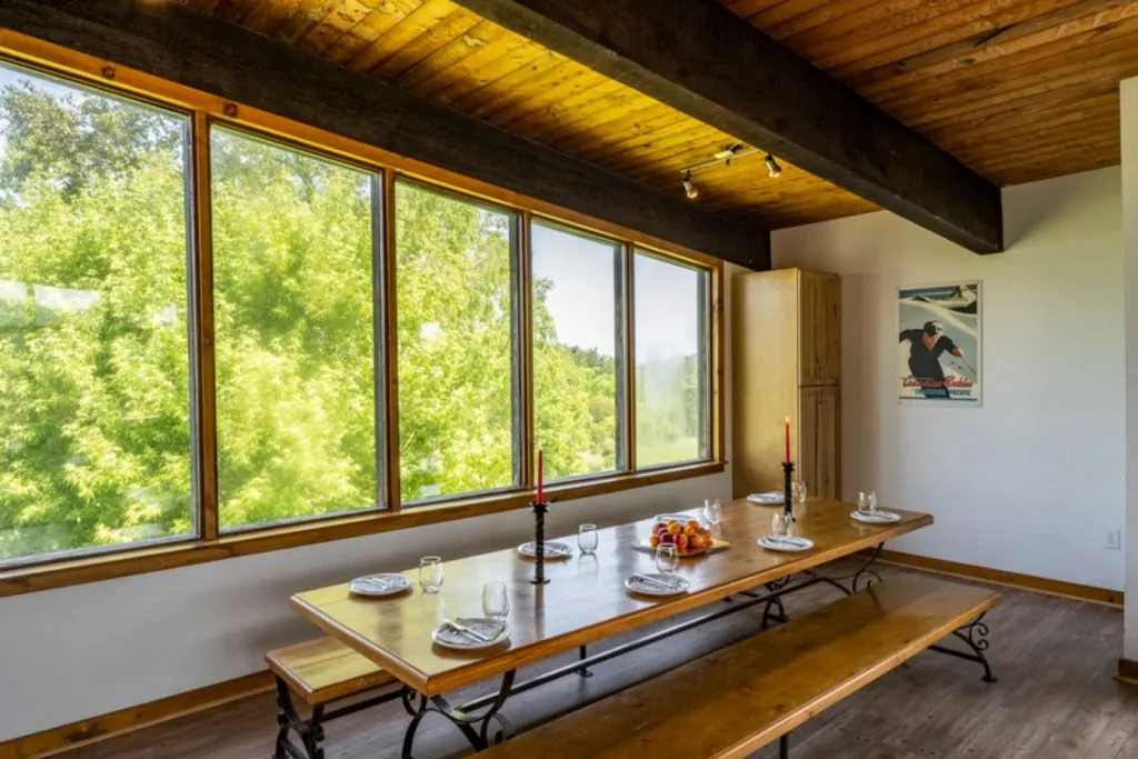 6 BR Blue Mountain Cottage - Private Beach -Hot Tub - Sauna, Ping Pong Table #52R_26