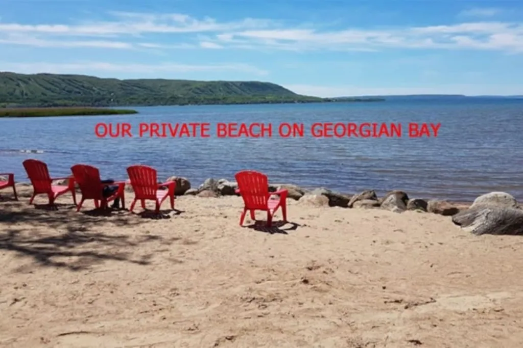 6 BR Blue Mountain Cottage - Private Beach, Hot Tub, Sauna, Ping Pong Table #53L_20