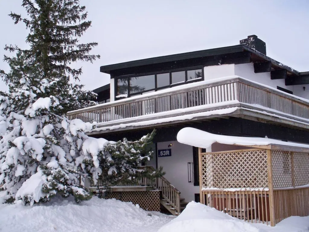 6 BR Blue Mountain Cottage - Private Beach - Hot Tub - Sauna, Ping Pong Table #53R_24