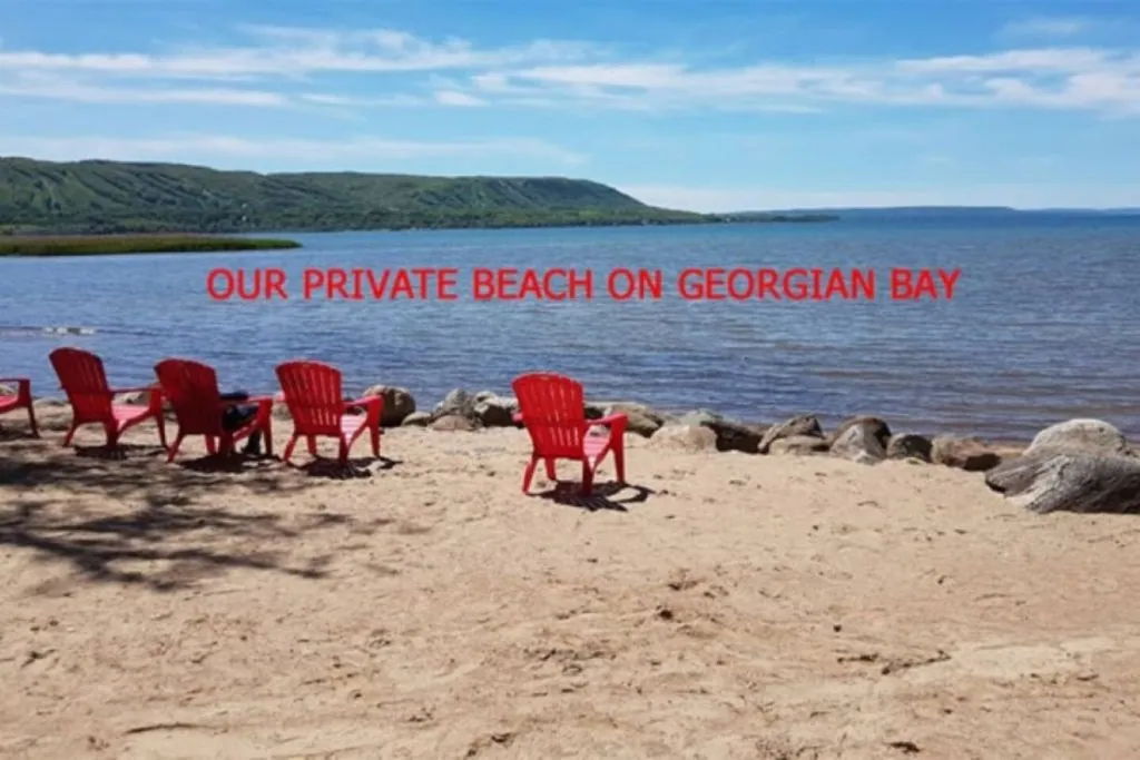 6 BR Blue Mountain Cottage - Private Beach - Hot Tub - Sauna, Ping Pong Table #53R_9
