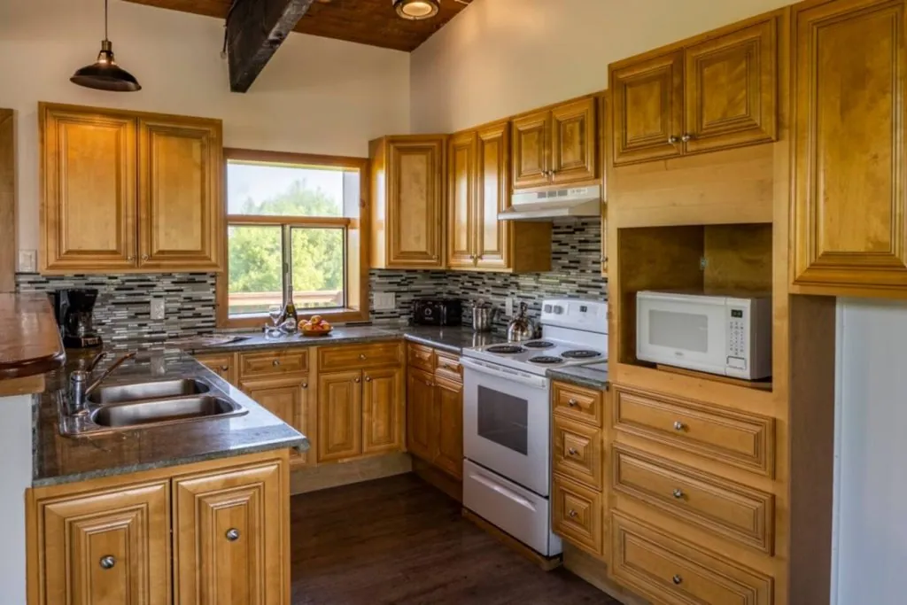 8 BR Stand Alone Chalet Cottage with Hot Tub, Sauna, Ping Pong Table at Blue Mountain #54_9
