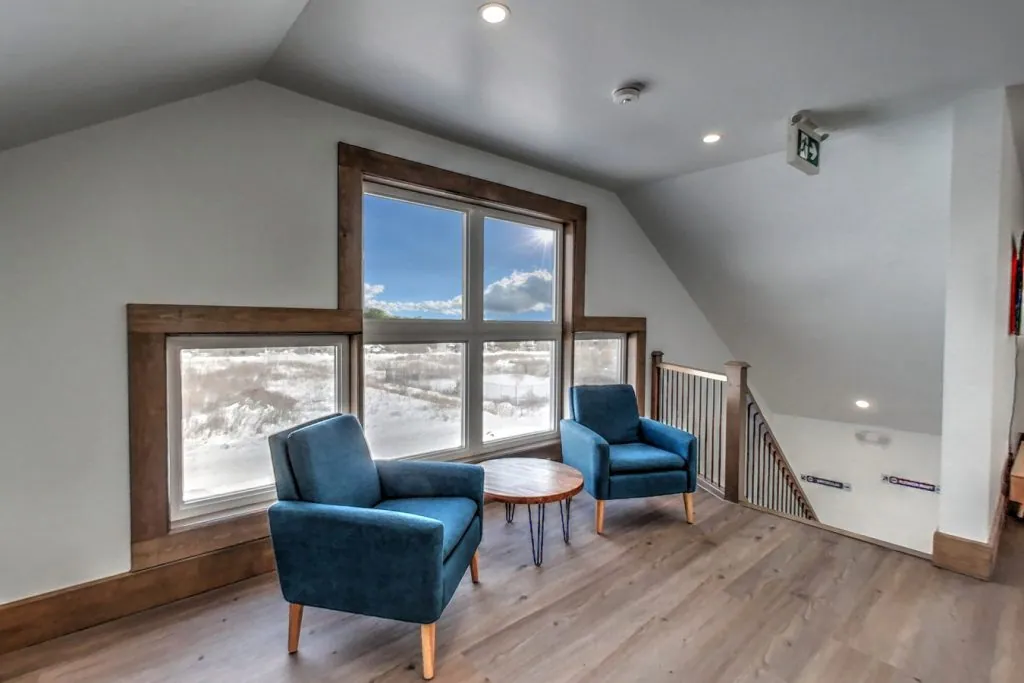 Brand New Luxury 7 bedroom Chalet Cottage with Hot Tub at Blue Mountain #A17_15