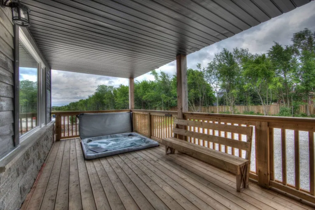 Brand New Luxury 7 bedroom Chalet Cottage with Hot Tub at Blue Mountain #A17_19