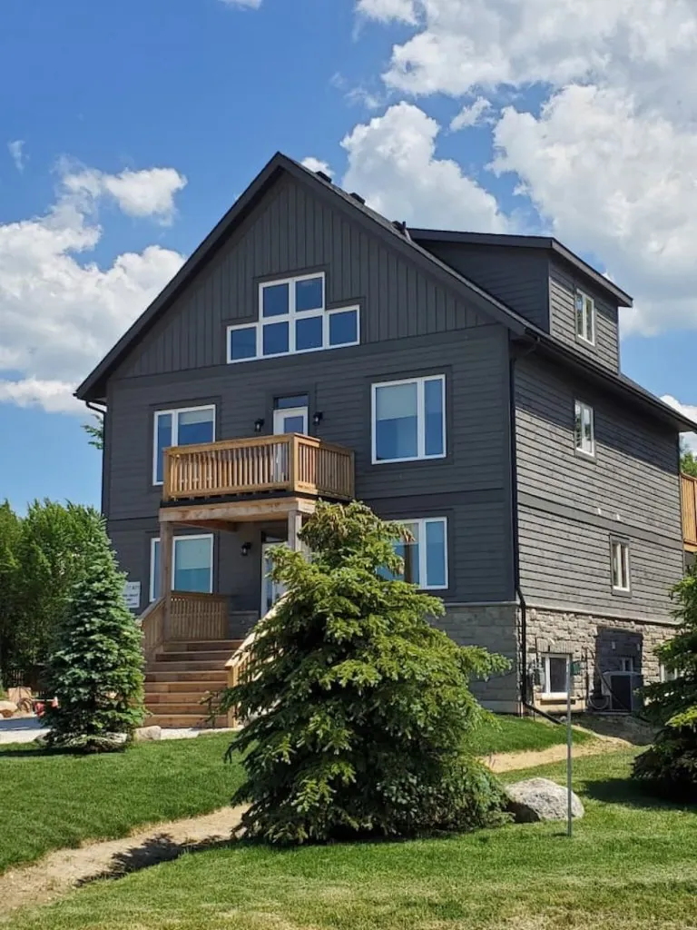 Brand New Luxury 7 bedroom Chalet Cottage with Hot Tub at Blue Mountain #A17_25