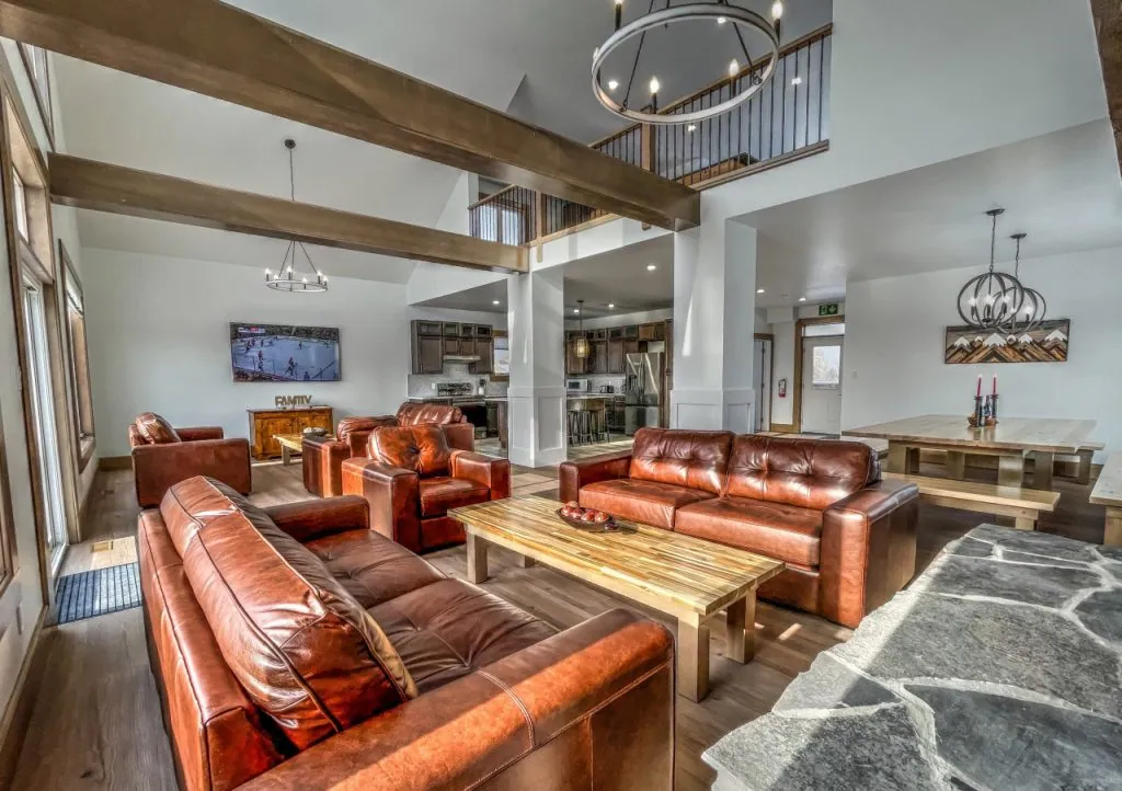 Brand New Luxury 7 bedroom Chalet Cottage with Hot Tub at Blue Mountain #A17_27