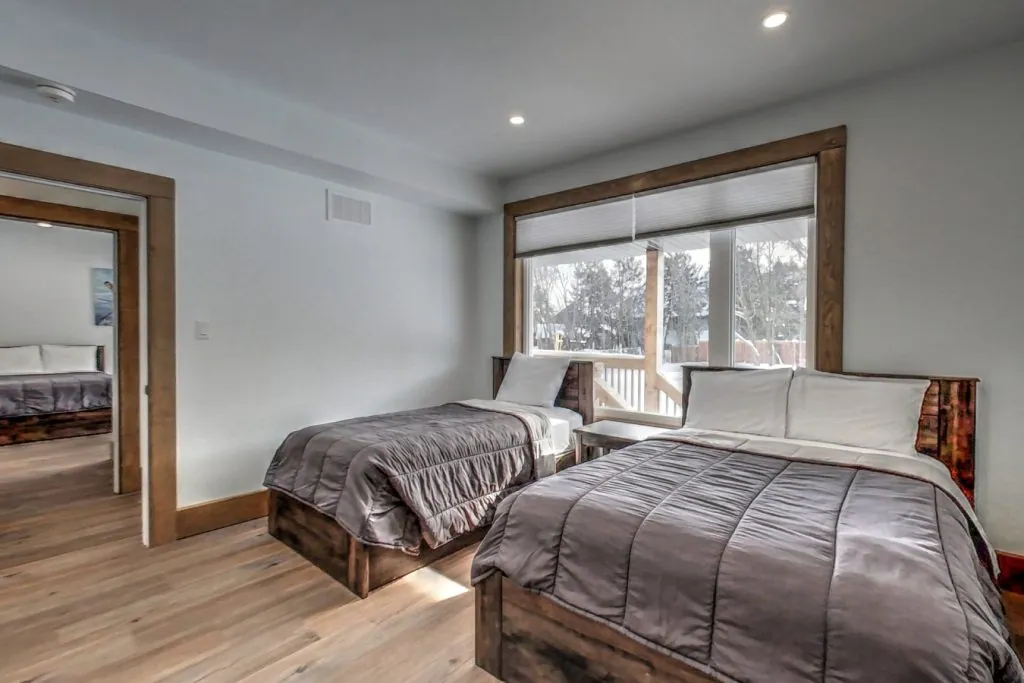 Brand New Luxury 7 bedroom Chalet Cottage with Hot Tub at Blue Mountain #A17_3