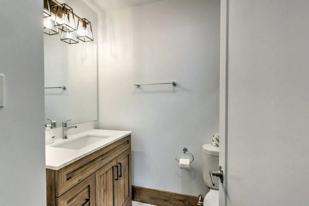 Brand New Luxury 7 bedroom Chalet Cottage with Hot Tub at Blue Mountain #A17_4